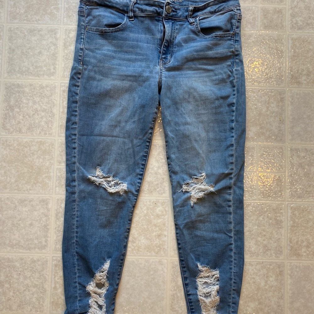 American Eagle cropped ankle jeans